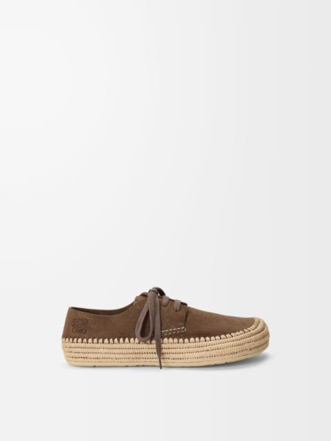 Rio lace-up in suede and raffia