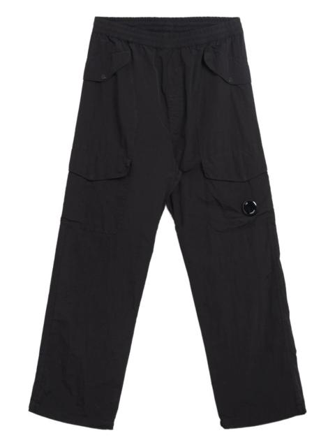 Lens-detail trousers