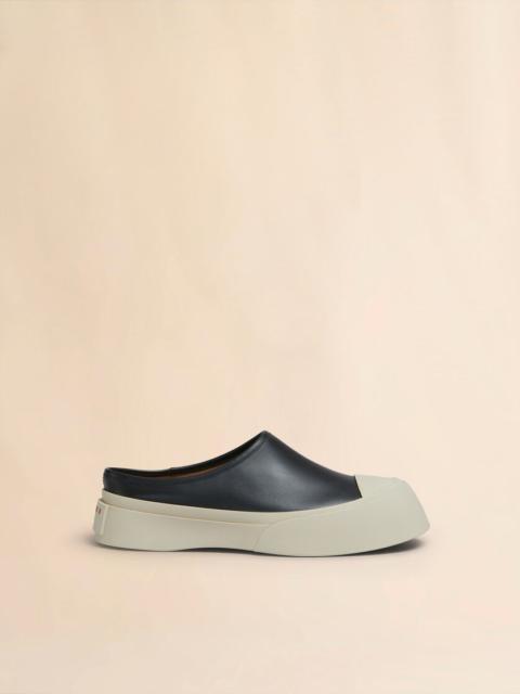 BLACK LEATHER PABLO SABOT