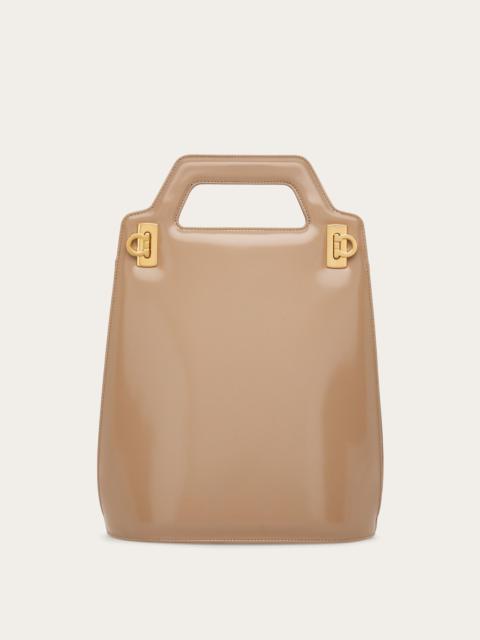 Wanda North-South top handle