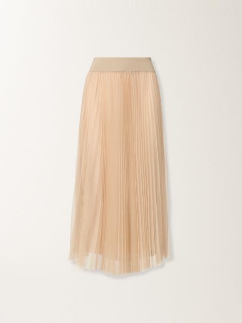 Full tulle skirt