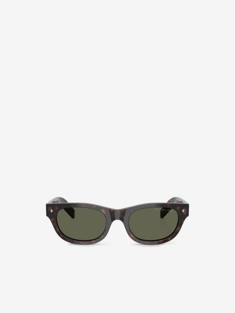 cat-eye sunglasses