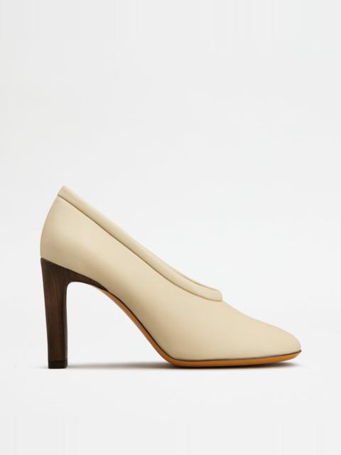 PUMPS IN NAPPA LEATHER - OFF WHITE