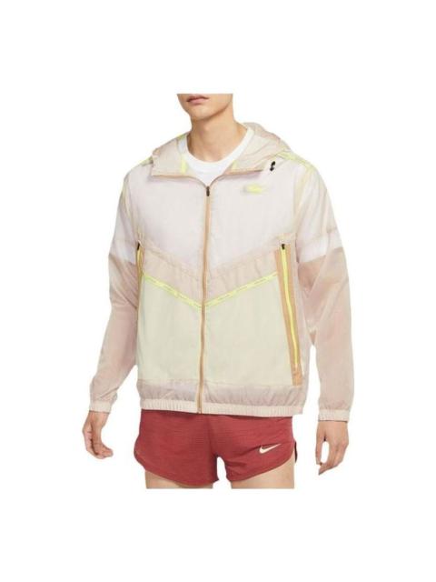 nike running wild run jacket in white