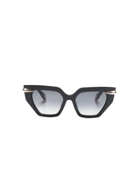 cat eye-frame sunglasses