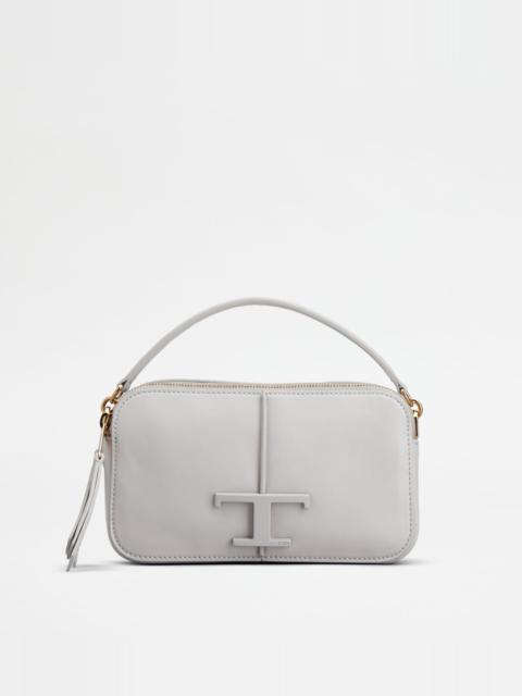 T TIMELESS CAMERA BAG IN LEATHER MINI - GREY