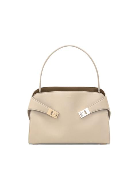 medium Hug Soft shoulder bag