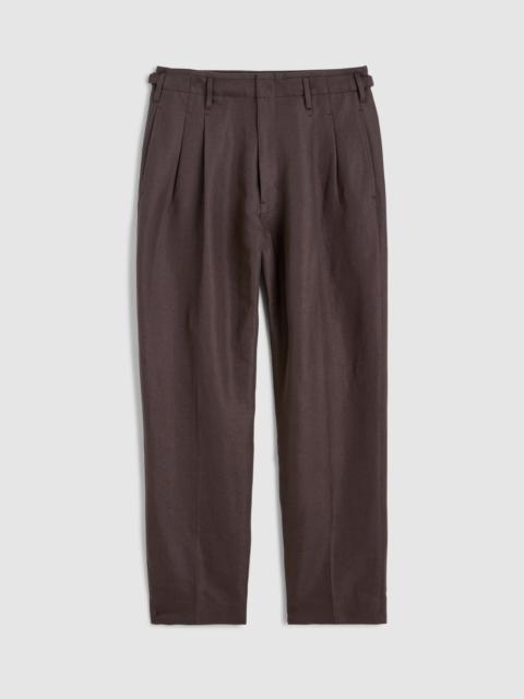 Double-Pleated Trousers in Linen-Cotton Blend