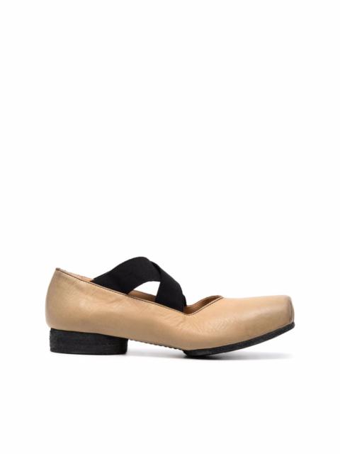 square-toe ballerina shoes