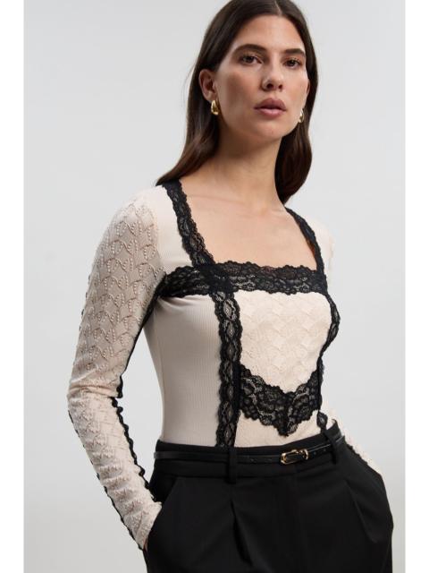 Lace Textured Scoop Neck Bodysuit