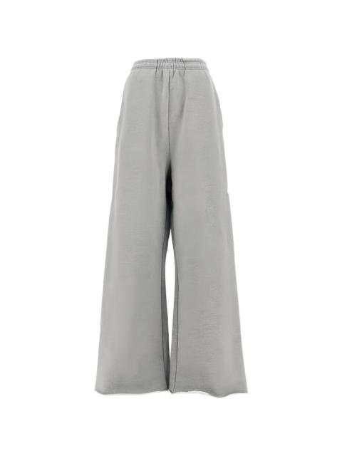 straight-leg trousers