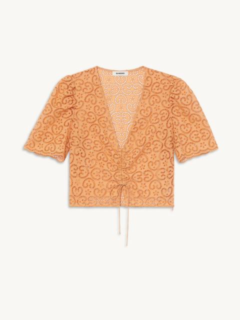 Broderie anglaise top