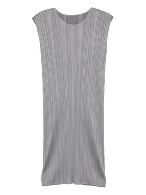 pleated sleeveless midi dress