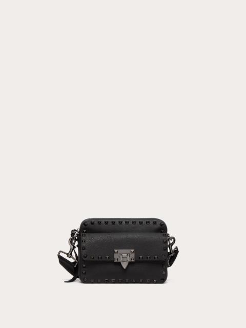 ROCKSTUD GRAINY CALFSKIN CROSSBODY BAG
