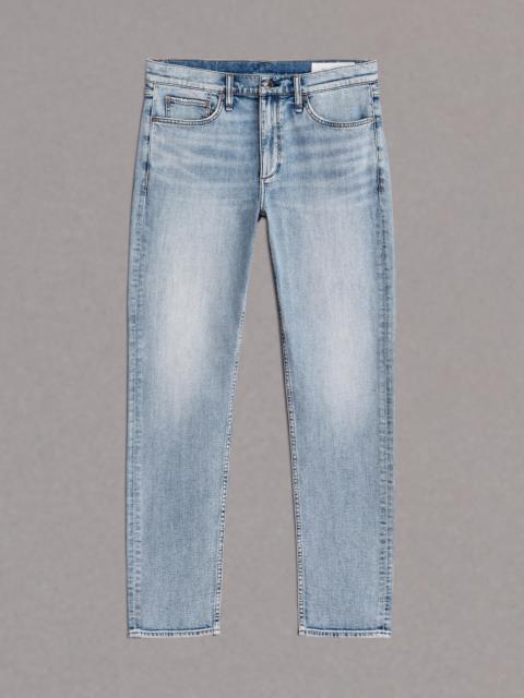 Fit 2 - Flynn
Slim Fit Light Indigo Authentic Stretch Jean