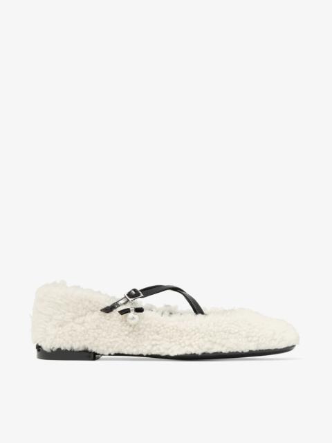 Eleri Ballerina S
Natural Shearling Ballerina Pumps with Pearl Charm