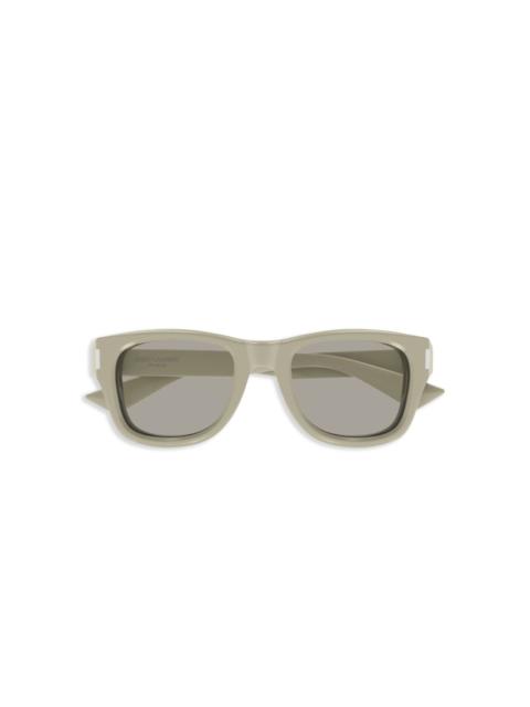 square frame sunglasses