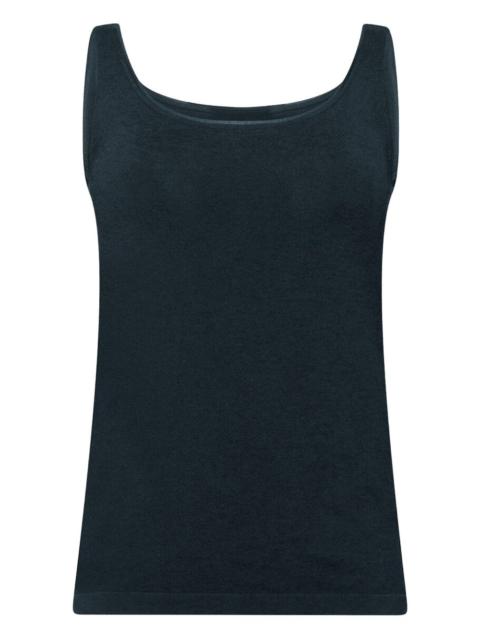 scoop-neck sleeveless top
