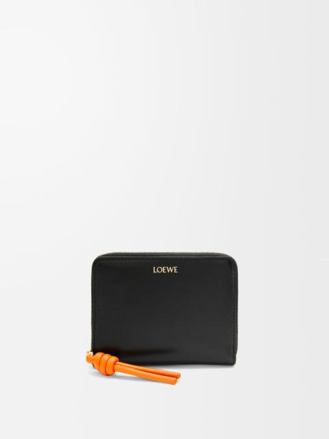 Knot compact zip wallet in shiny nappa calfskin