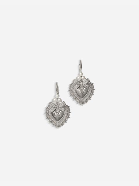 Devotion earrings in white gold with diamonds and pearls