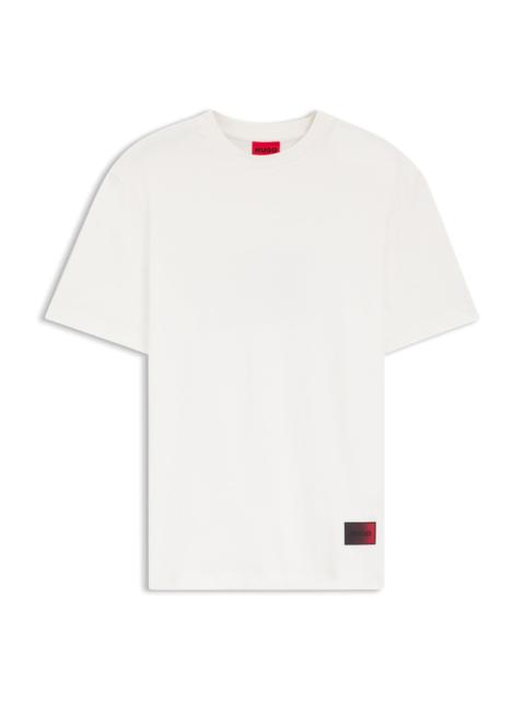 GRADIENT-LOGO T-SHIRT IN COTTON JERSEY