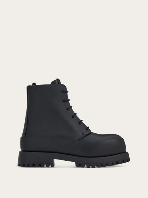 COMBAT BOOT WITH ROUNDED TOE