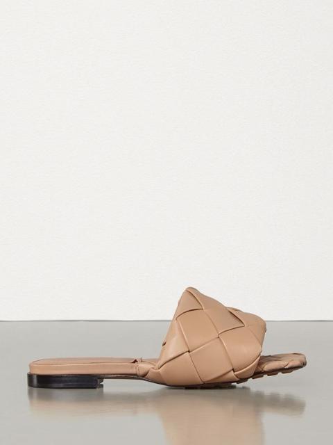 THE LIDO FLAT SANDALS