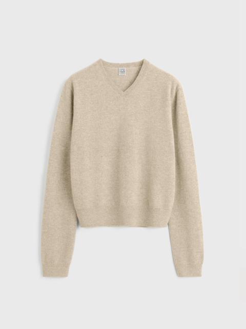 Classic V-neck knit fawn