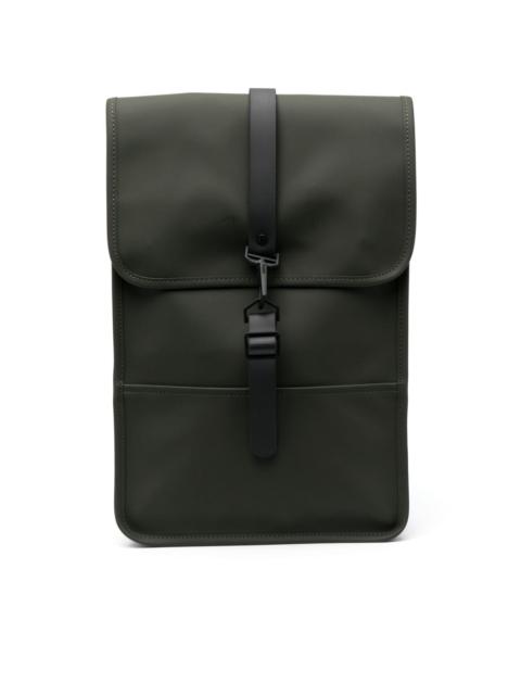 carabiner-fastening waterproof backpack