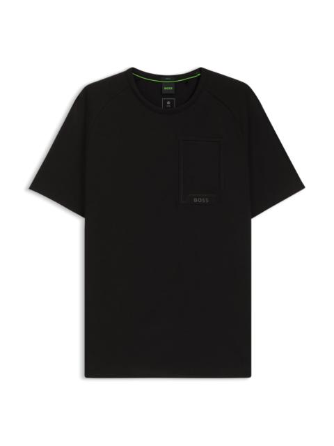 STRETCH-COTTON T-SHIRT WITH MOISTURE-WICKING COMFORT
