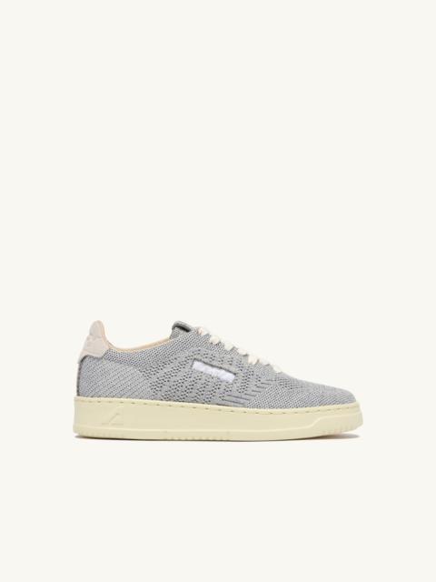 MEDALIST EASEKNIT LOW SNEAKERS IN SILVER-TONE KNIT