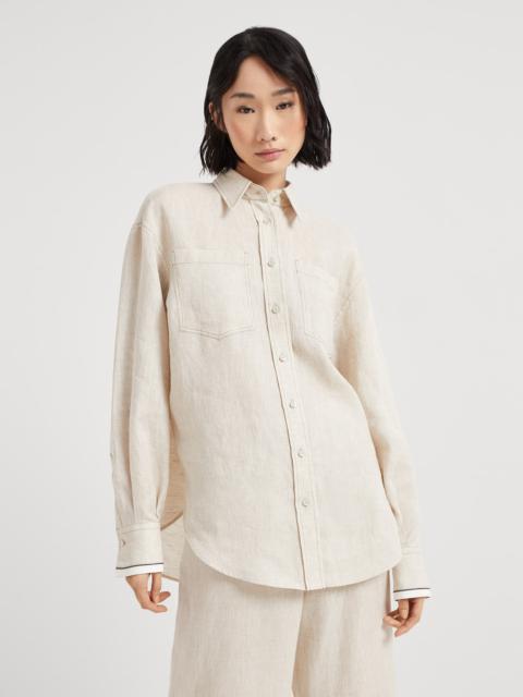 Linen shirt with shiny cuffs