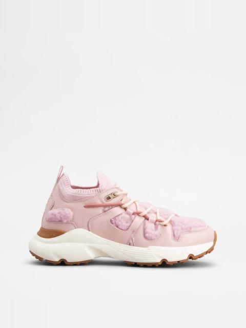SNEAKERS IN LEATHER AND WOOL - PINK