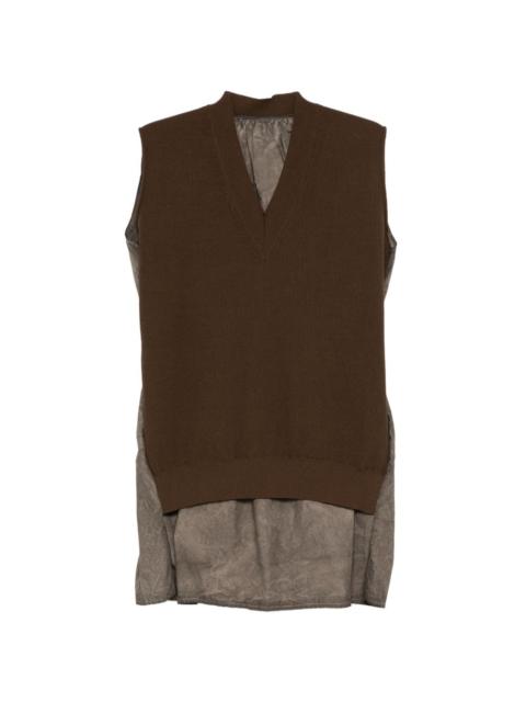 V-neck sleeveless top