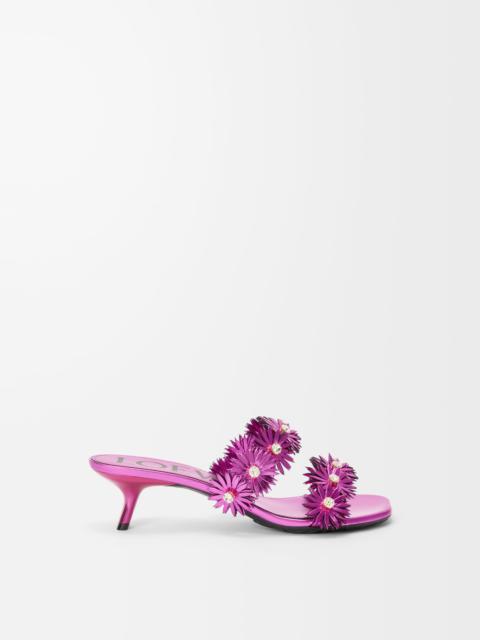 Petal Flower sandal in calfskin and crystals
