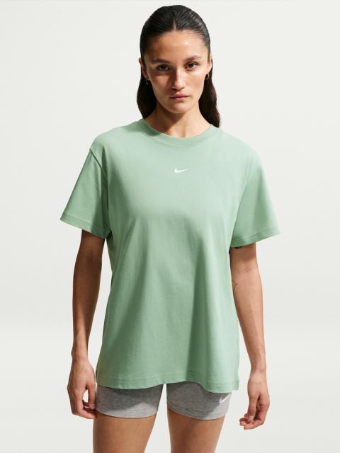 Nike Sportswear Classic Women's Oversized T-Shirt