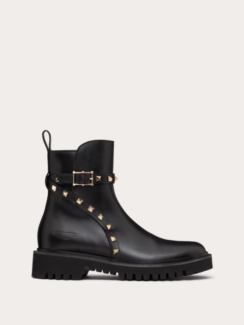 ROCKSTUD CALFSKIN ANKLE BOOT 40 MM