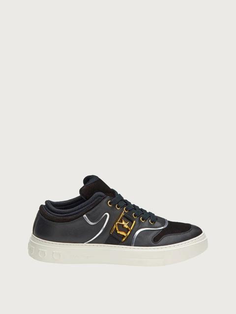 SNEAKER WITH SF ORNAMENT