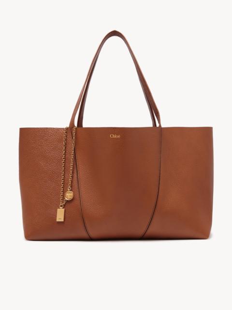CHLOÉ SPIN EAST-WEST TOTE BAG IN GRAINED LEATHER