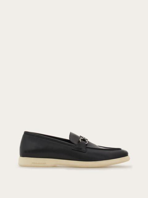 Casual loafer with Gancini ornament