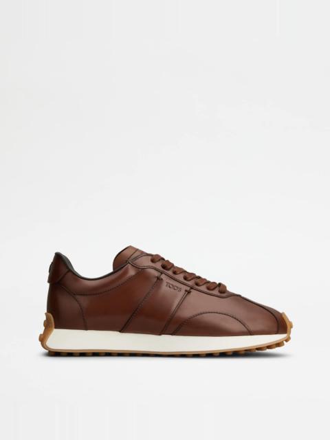 T VINTAGE SNEAKERS IN LEATHER - BROWN