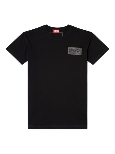 patch-pocket T-shirt
