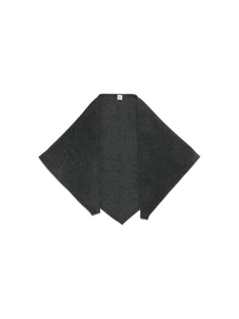 triangle-shape scarf