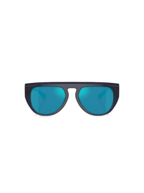 oval-frame sunglasses