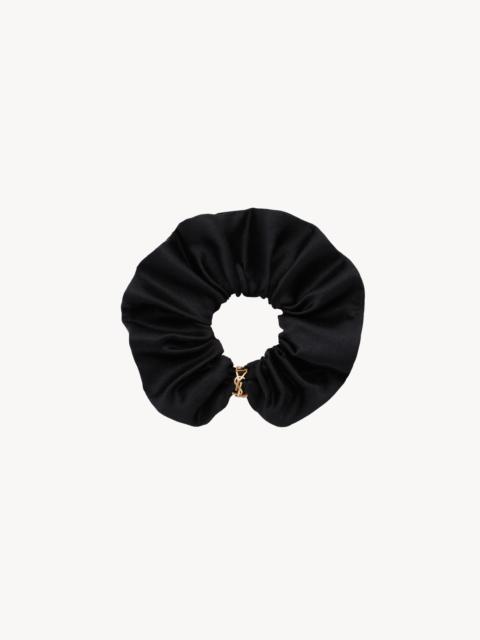 CASSANDRE SCRUNCHIE IN SILK SATIN