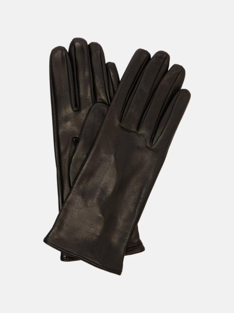 Leather gloves