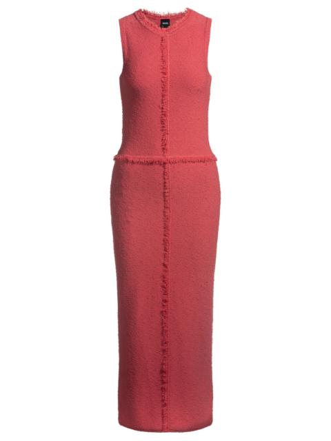 SLEEVELESS KNITTED DRESS WITH FRINGE TRIMS