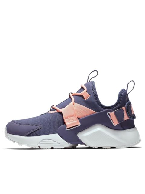 (WMNS) Nike Air Huarache City Low 'Light Carbon' AH6804-012