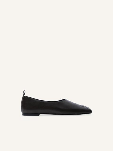 MINIMAL LEATHER LOAFER