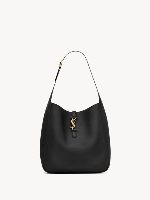 LE 5 À 7 SUPPLE LARGE IN GRAINED LEATHER